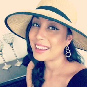 Meet your Posher, Lashawnda